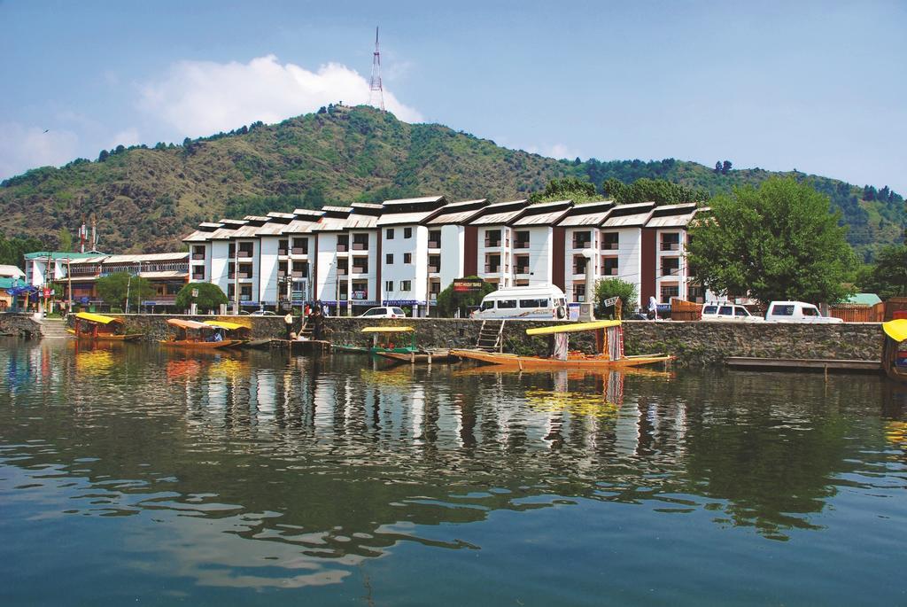 Hotel Pride Continental Srīnagar Exterior foto